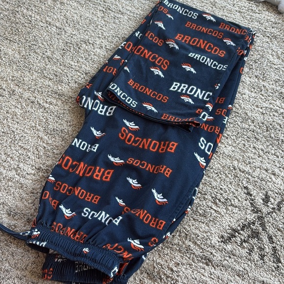 DENVER Broncos FOOTBALL Bottoms Navy and Orange NFL TEAM APPAREL 
elastic band - Picture 7 of 8
